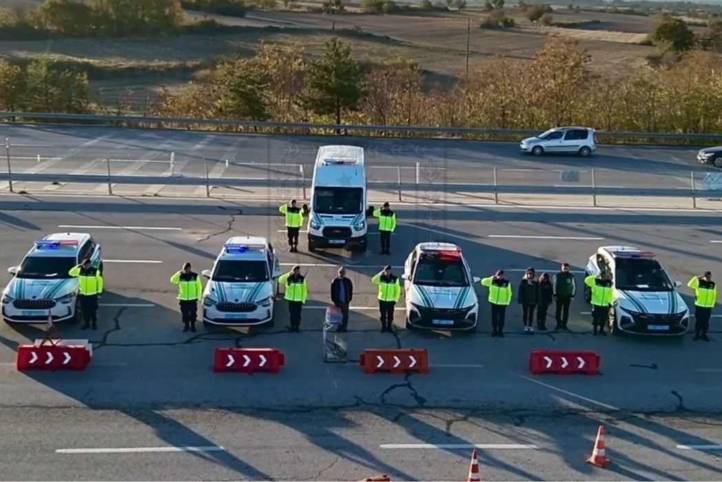 Edirne Jandarması'ndan servis araçlarına kontrol